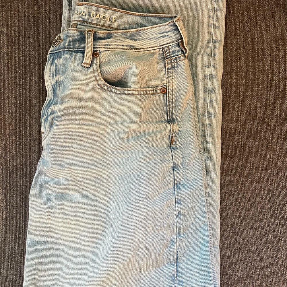 American Eagle Wide Leg 90s jeans